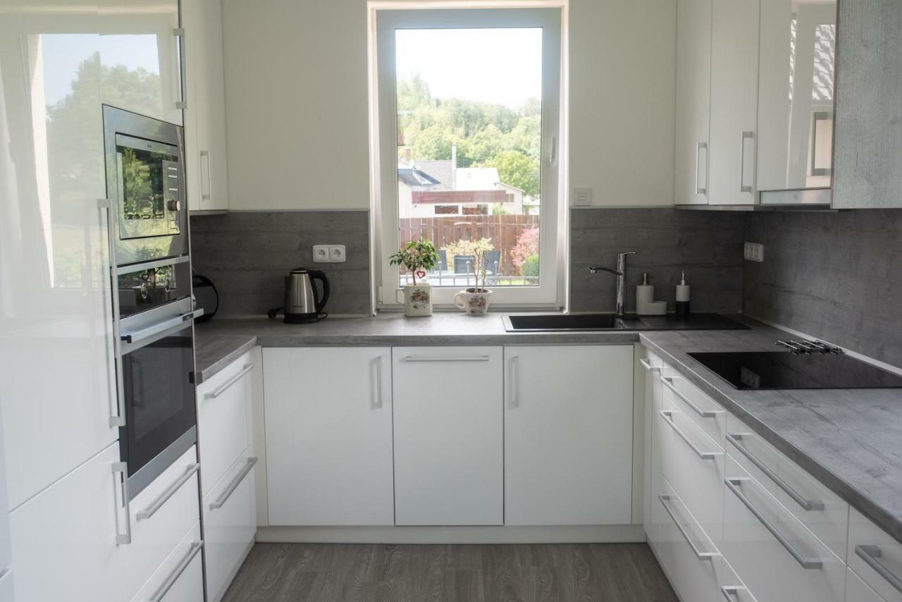 Vila Pod Cernou Horou Roznov pod Radhostem Exterior photo