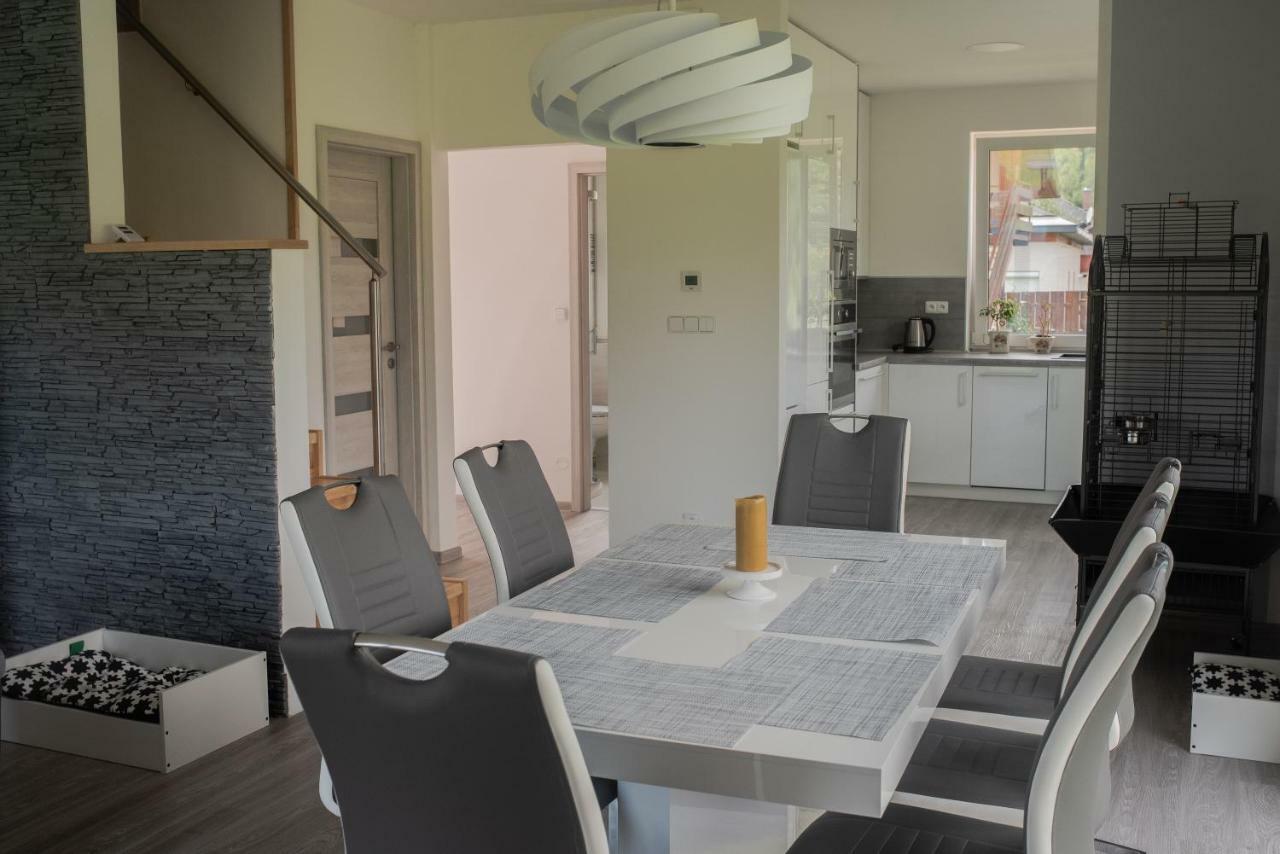 Vila Pod Cernou Horou Roznov pod Radhostem Exterior photo