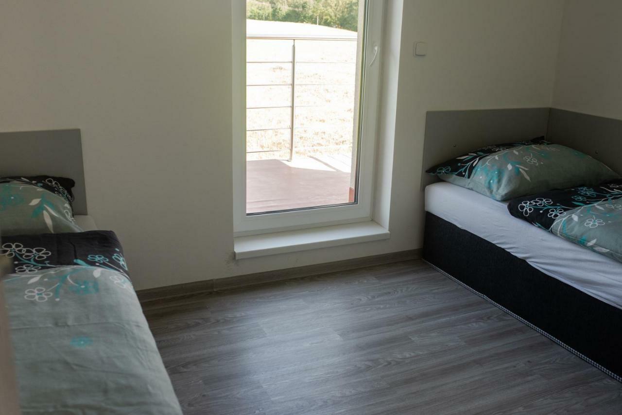 Vila Pod Cernou Horou Roznov pod Radhostem Exterior photo